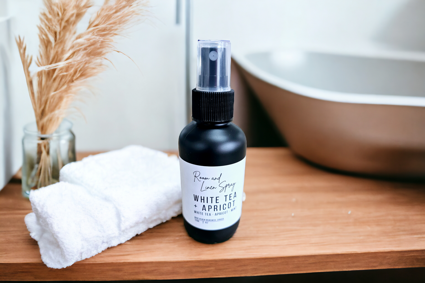 White Tea + Apricot Room Spray